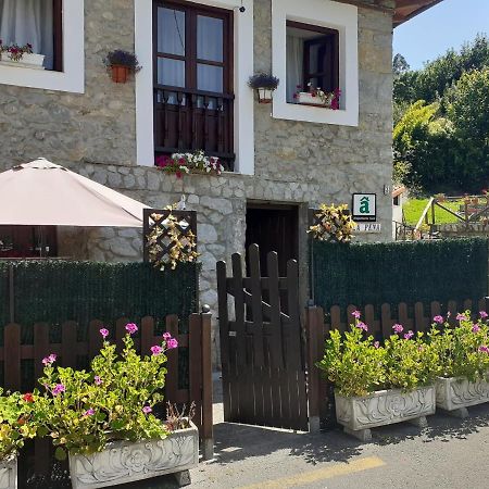 Casa Rural La Pena En Unquera Eksteriør billede